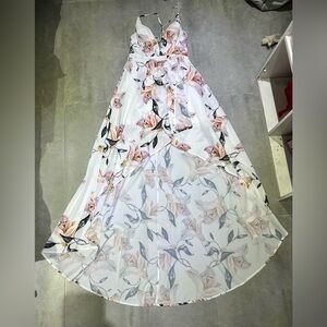 Beautifully elegant dress for any occation where it is a wedding,ceremony, etc.